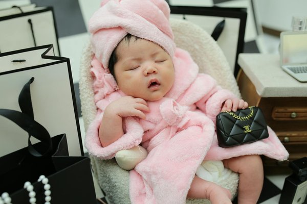 Les tendances d'abaya à dubaï : style et culture mêlés